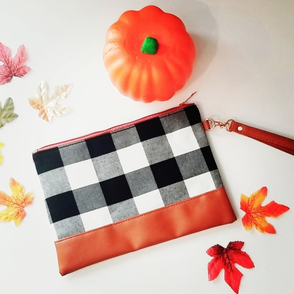Aspyn Wristlet